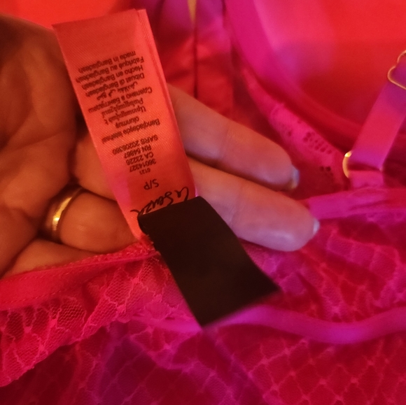 La Senza hot pink bodysuit size small - Picture 4 of 4